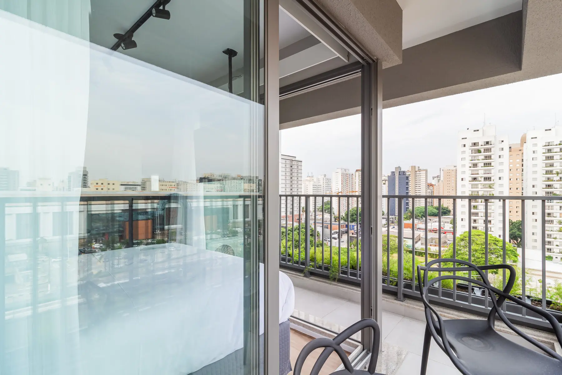 Floreiras modulares de fachada - Projeto Cyrela Moema